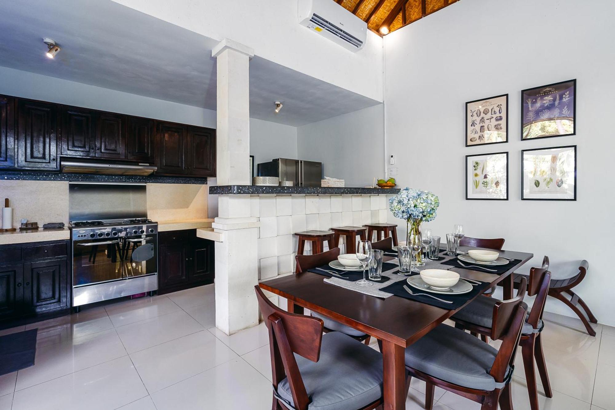Mahayana Villa Batu Belig - Close To The Beach Canggu Extérieur photo