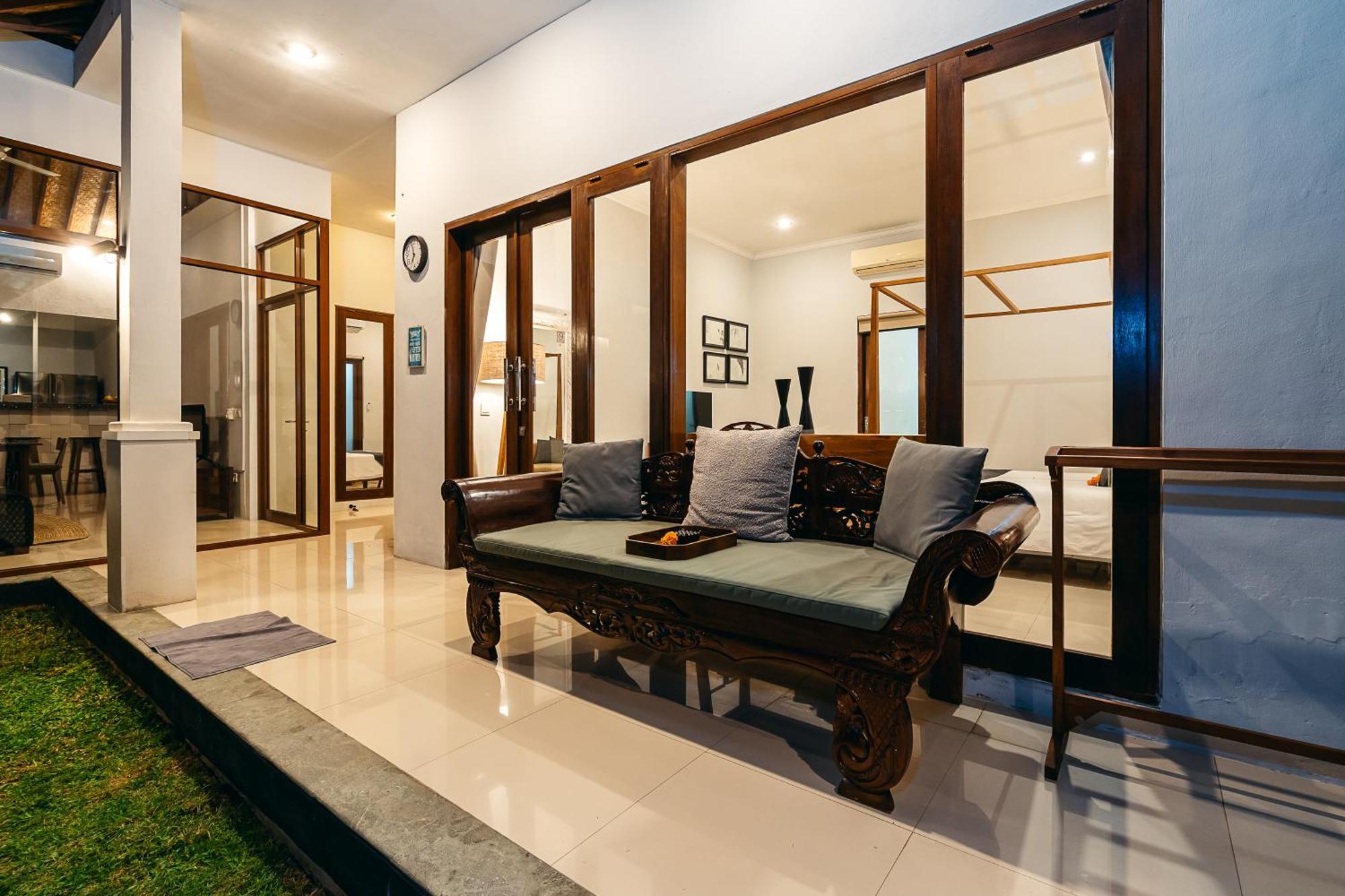 Mahayana Villa Batu Belig - Close To The Beach Canggu Extérieur photo